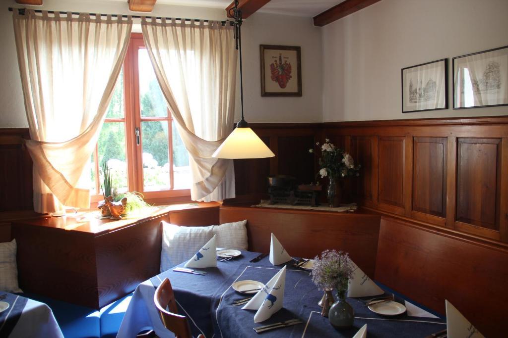 Gasthof Landhotel Hirsch Ostrach Esterno foto